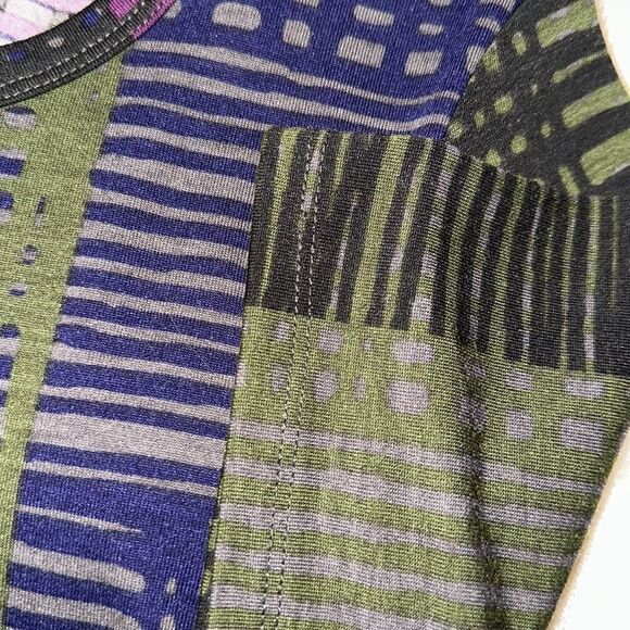 LuLaRoe XS Purple Green Gray Blue Crewneck Short Sleeve Hi Low Dress - Picture 12 of 12